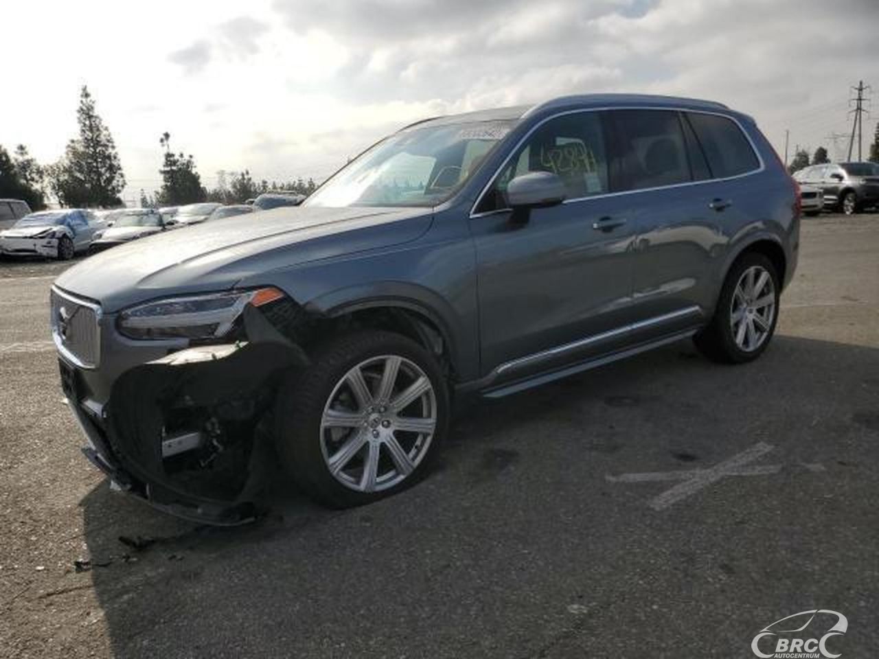 Volvo XC90 | 40