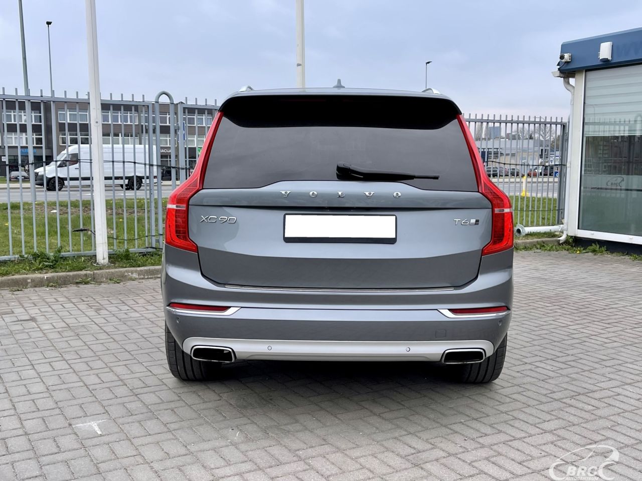 Volvo XC90 | 38