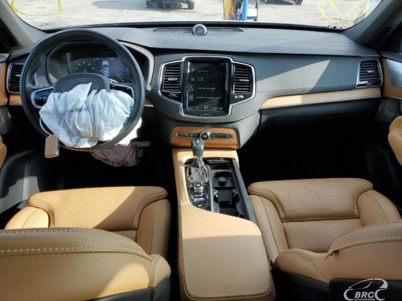 Volvo XC90 | 47