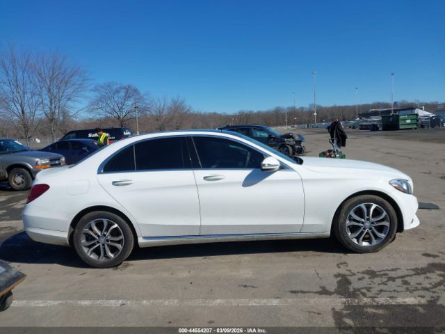 Mercedes-Benz C300 | 12