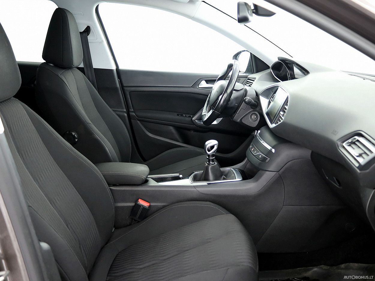 Peugeot 308 | 5