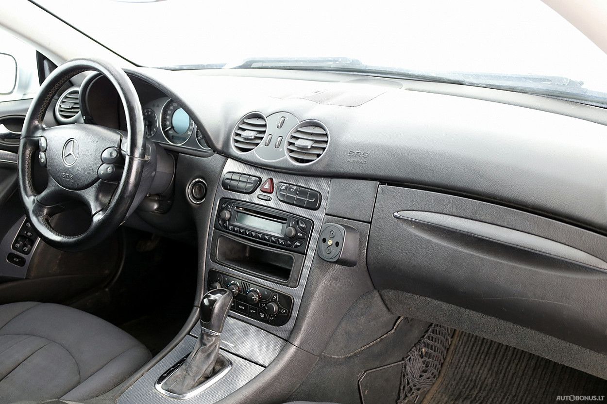 Mercedes-Benz CLK200 | 4