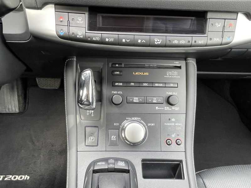 Lexus CT 200h | 13