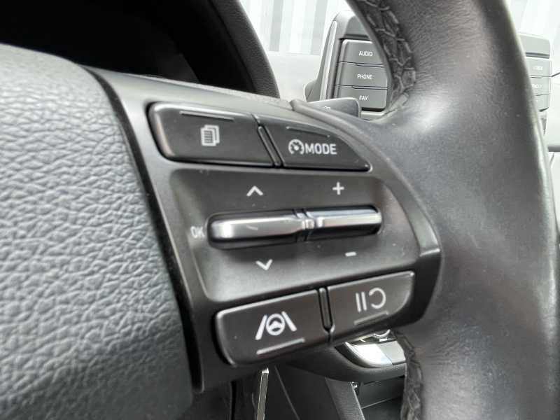 Hyundai i30 | 12
