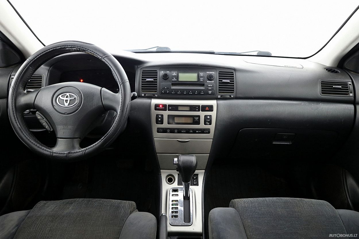 Toyota Corolla | 4
