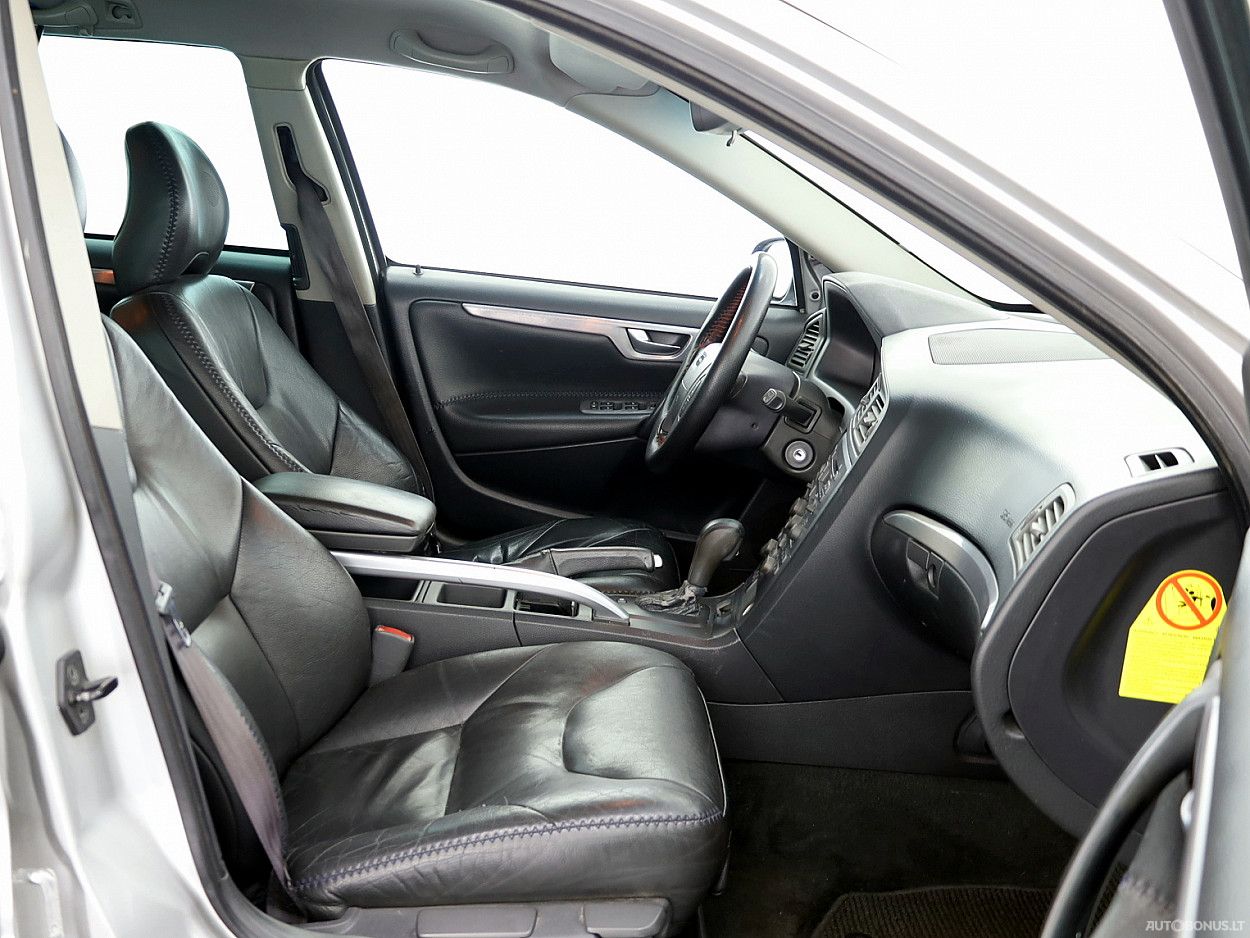 Volvo XC70 | 5
