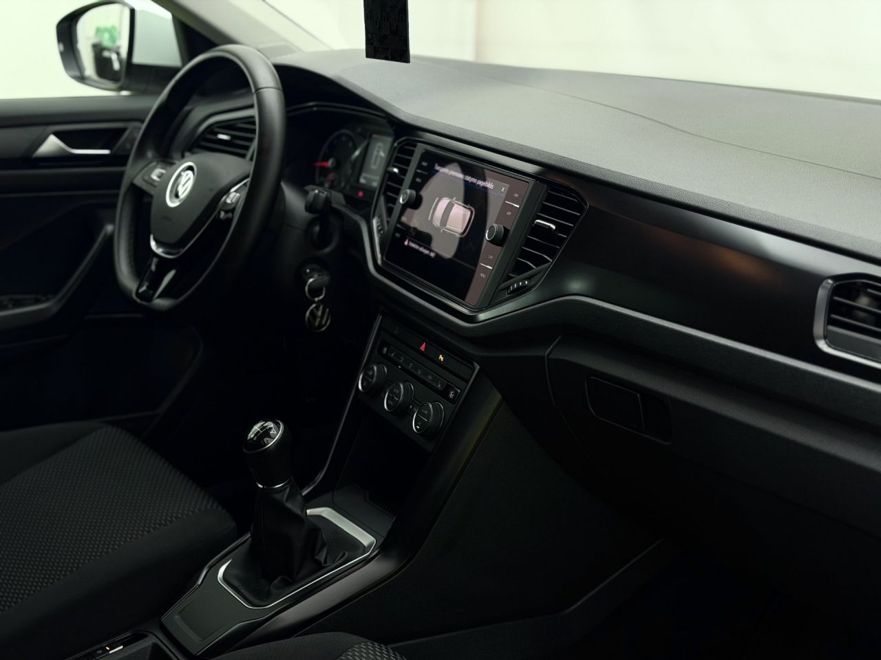 Volkswagen T-Roc | 14