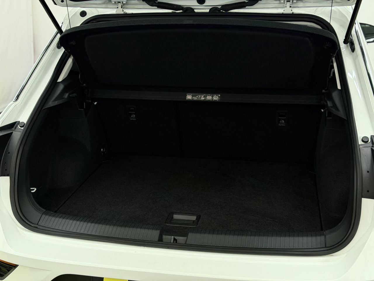 Volkswagen T-Roc | 11