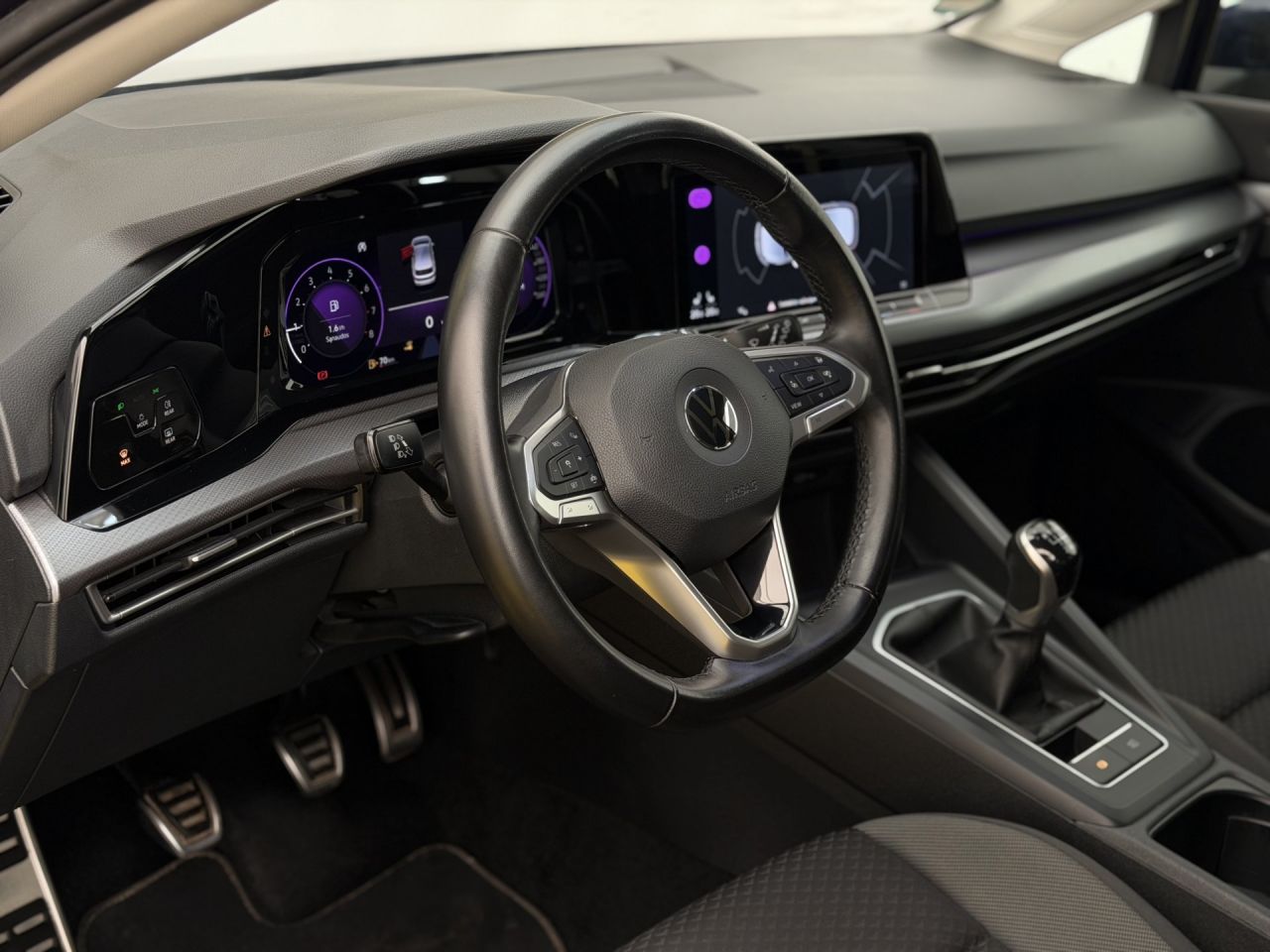 Volkswagen Golf | 8