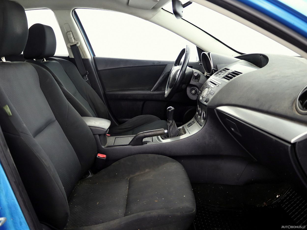 Mazda 3 | 5
