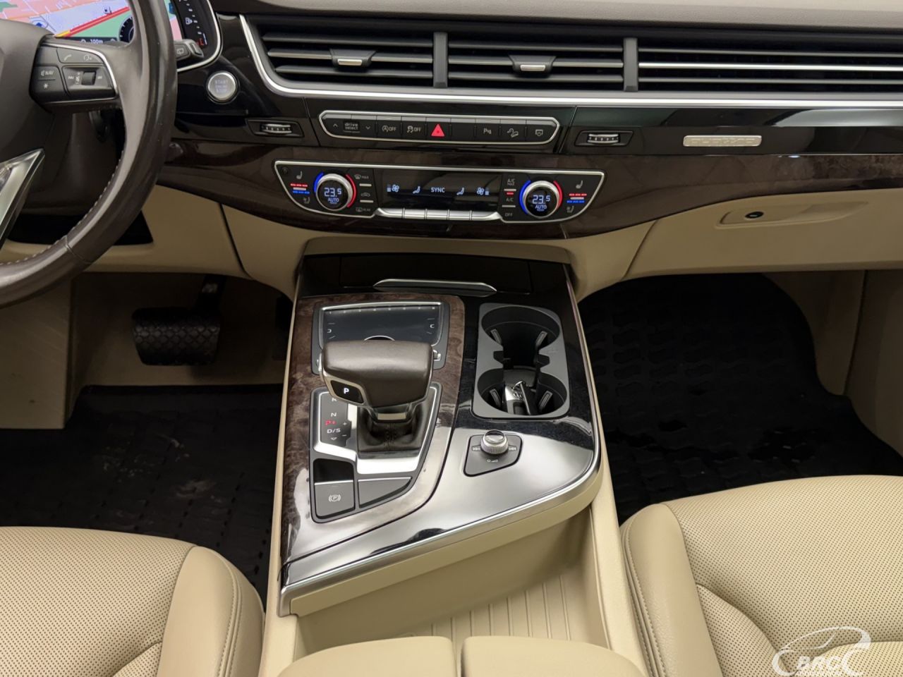 Audi Q7 | 19