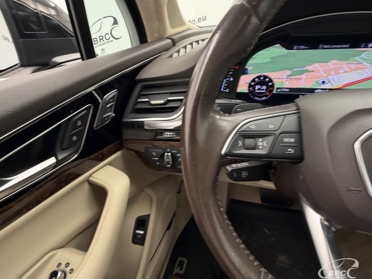Audi Q7 | 34