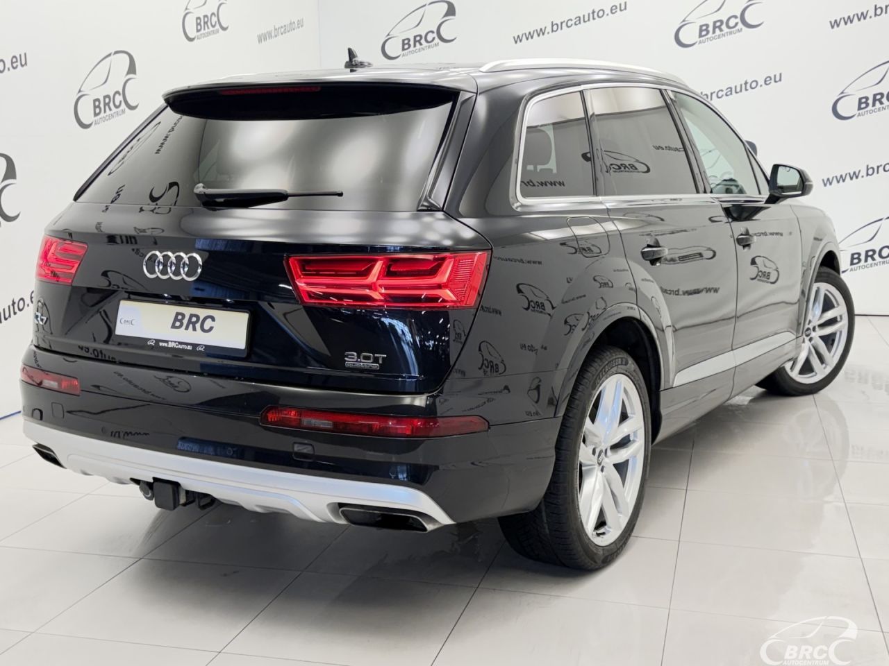 Audi Q7 | 52