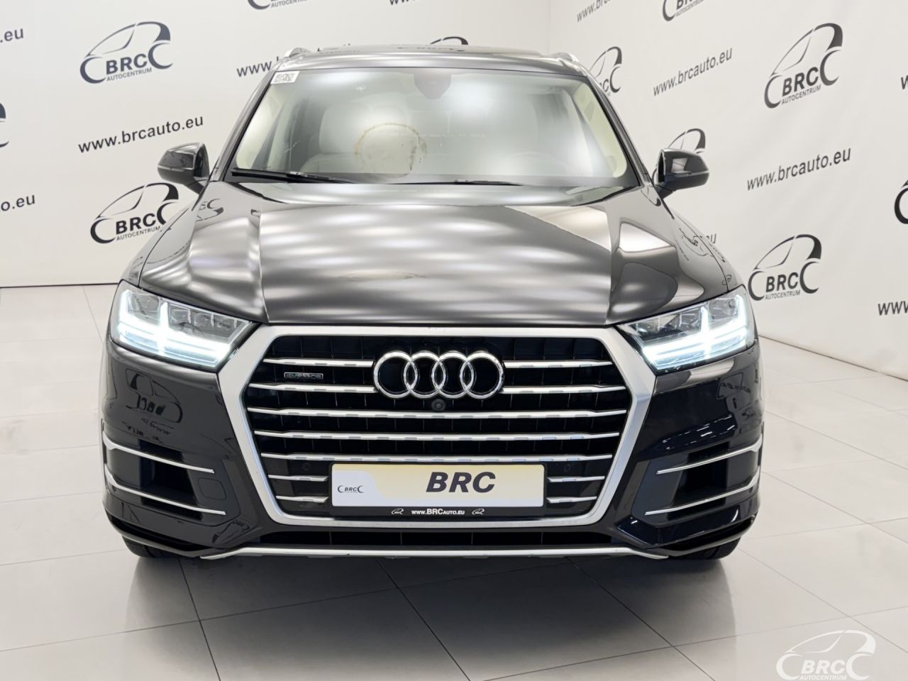 Audi Q7 | 53
