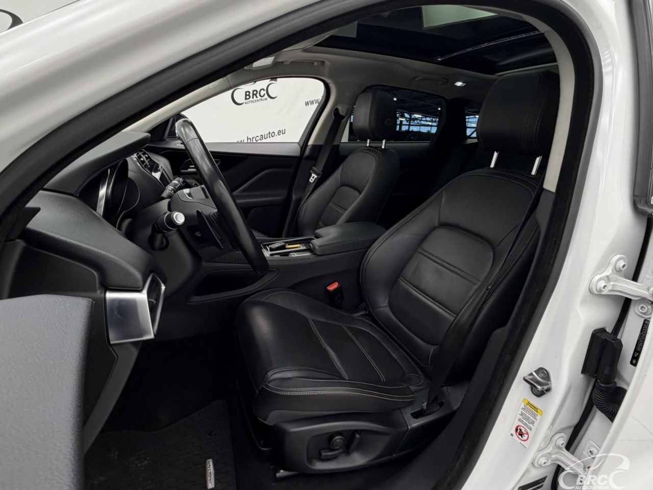 Jaguar F-Pace | 25