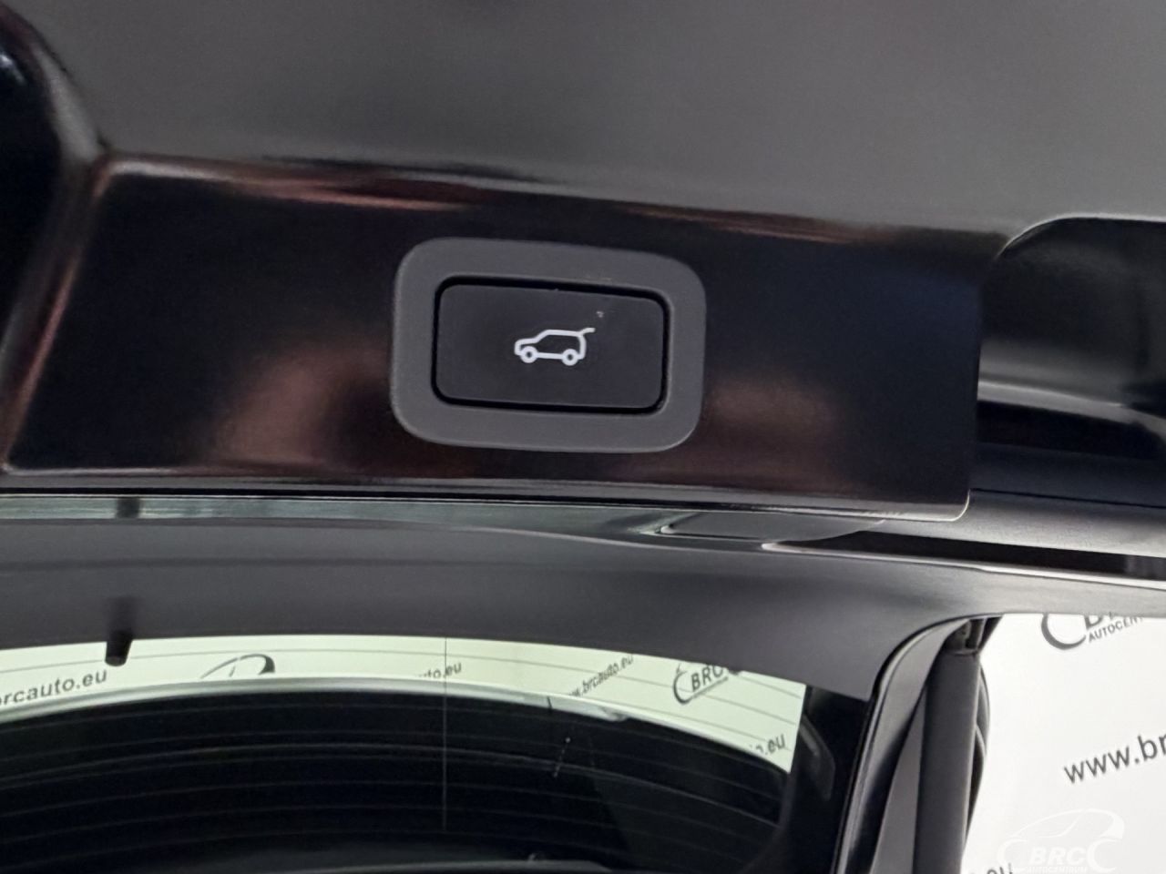 Jaguar F-Pace | 48