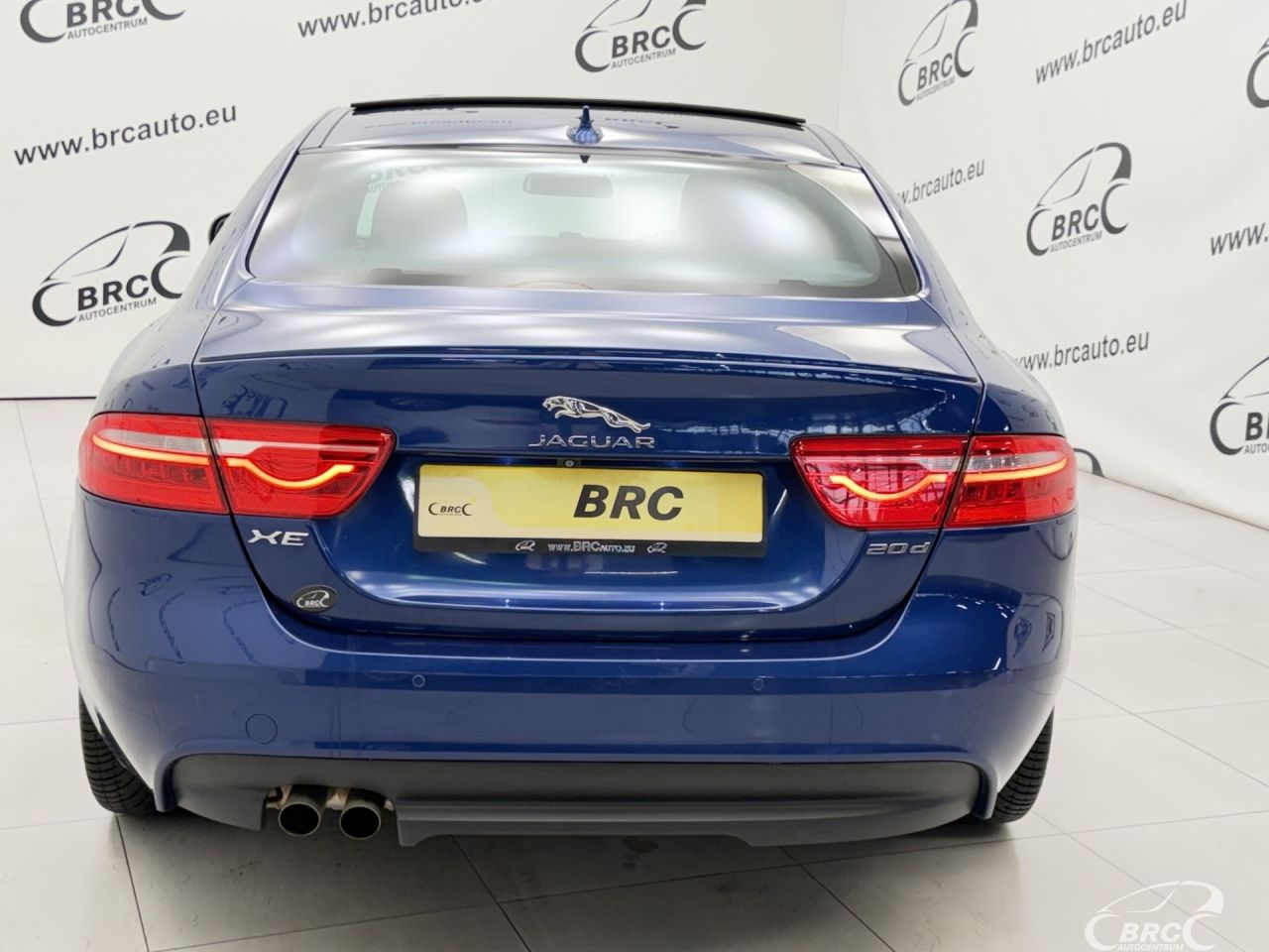 Jaguar XE | 55