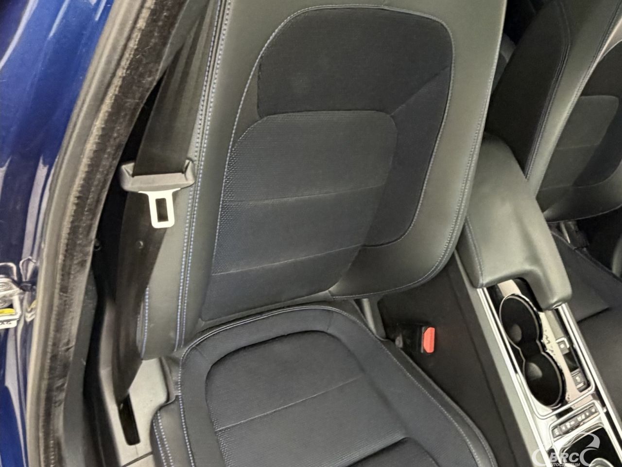 Jaguar XE | 4