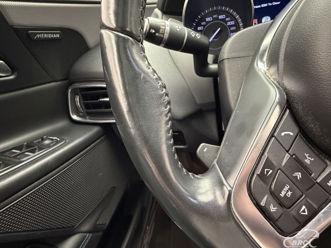 Jaguar XE | 35