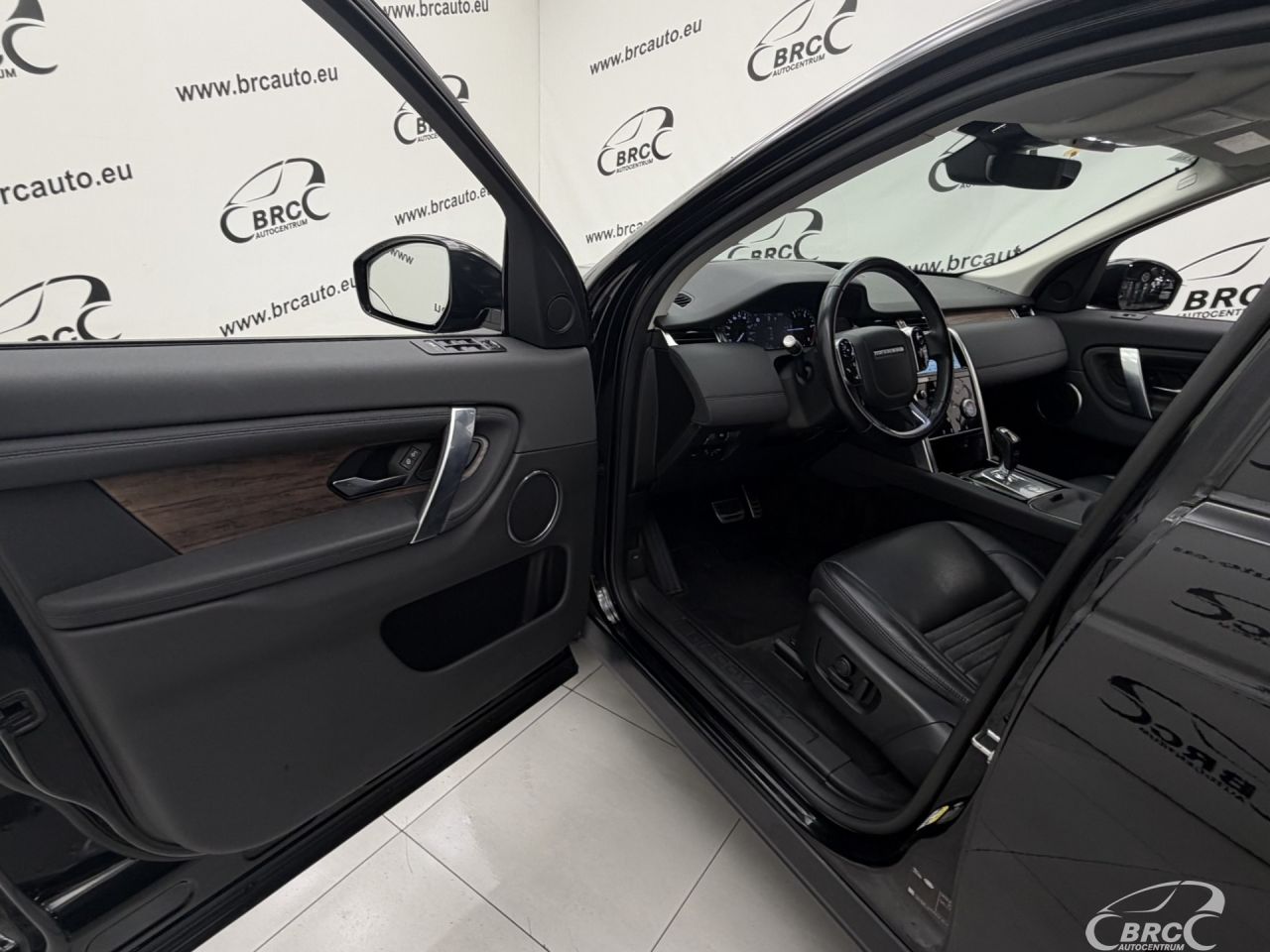 Land Rover Discovery | 18