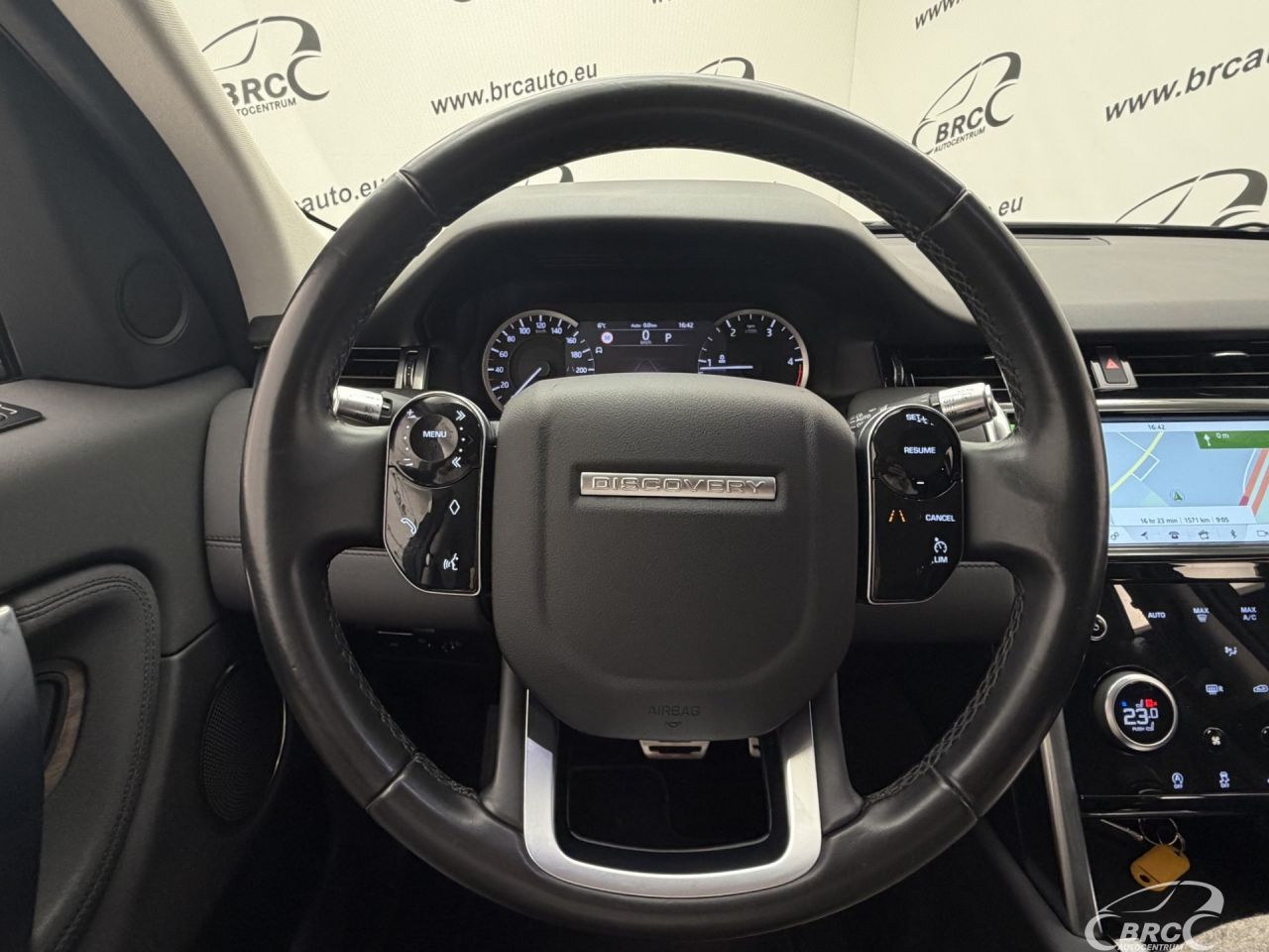 Land Rover Discovery | 26