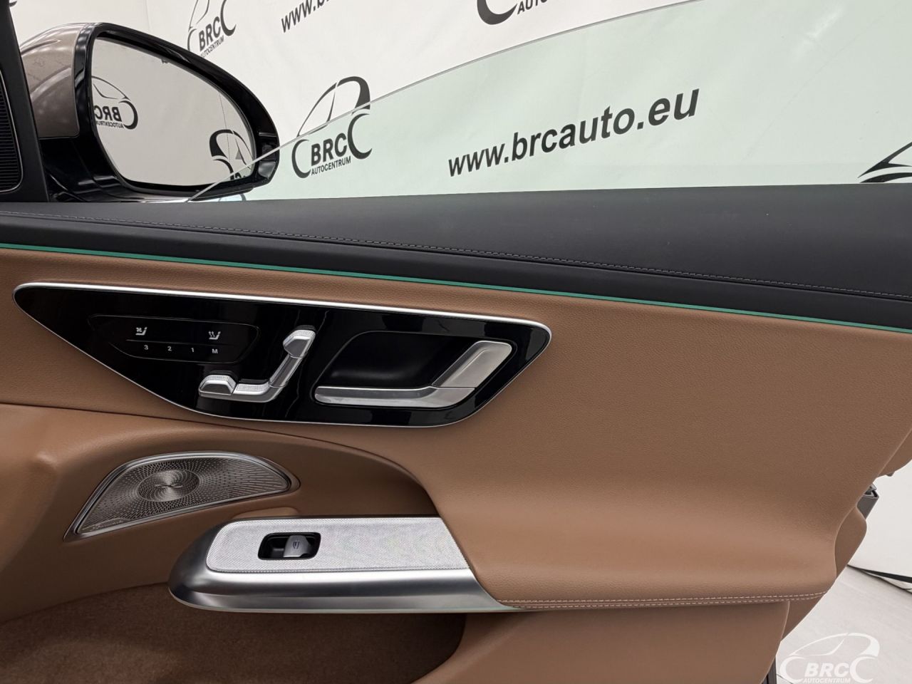 Mercedes-Benz E200 | 8
