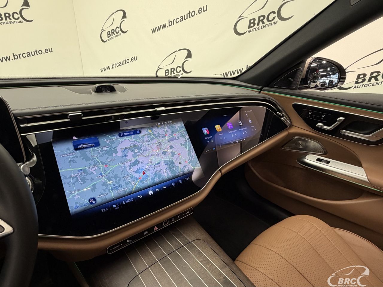 Mercedes-Benz E200 | 28
