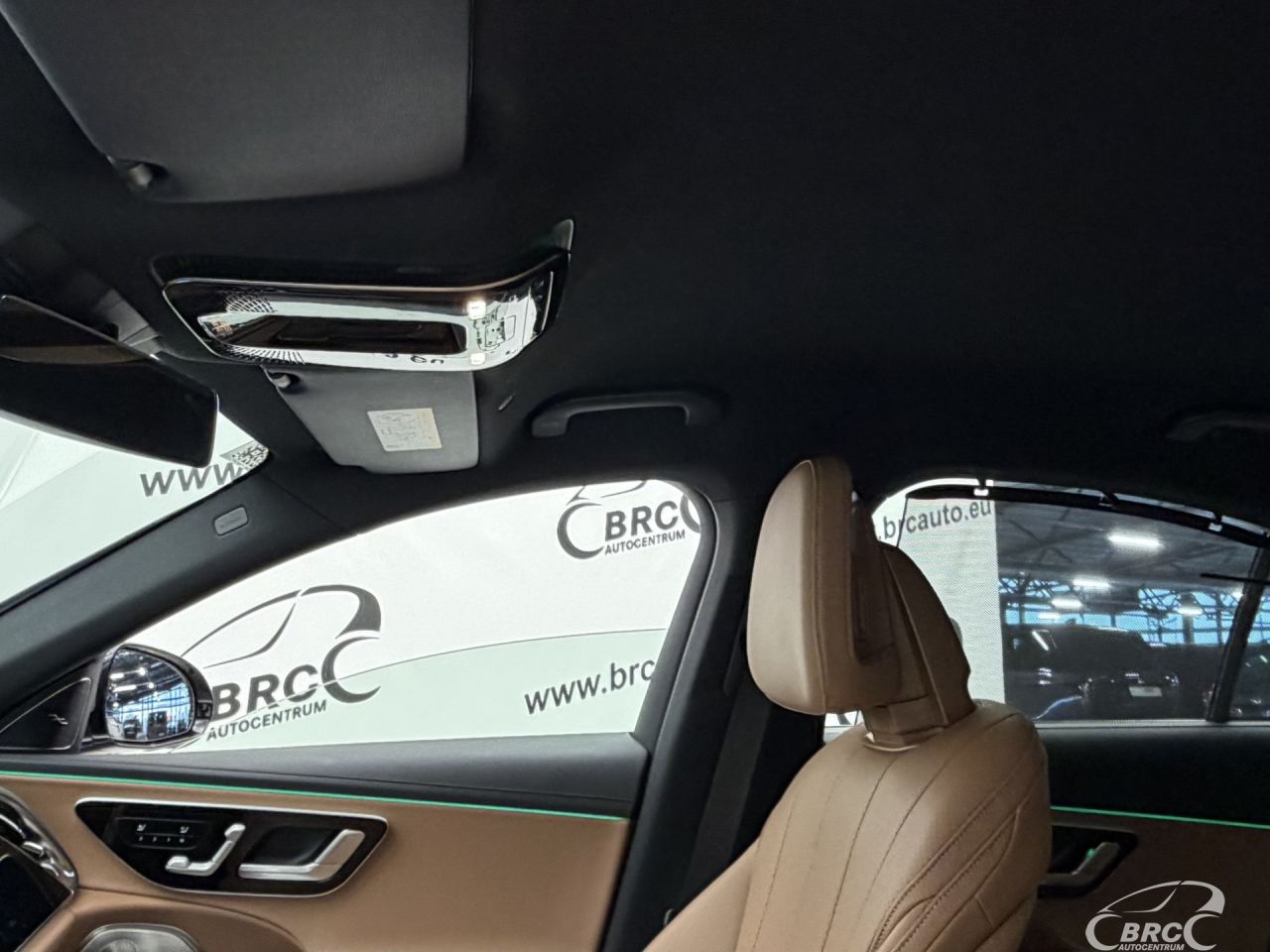 Mercedes-Benz E200 | 27