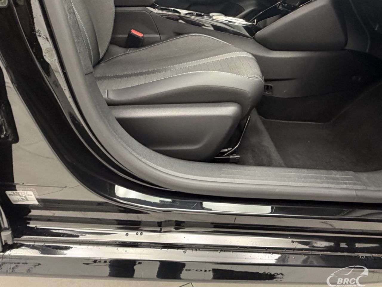 Peugeot 208 | 5
