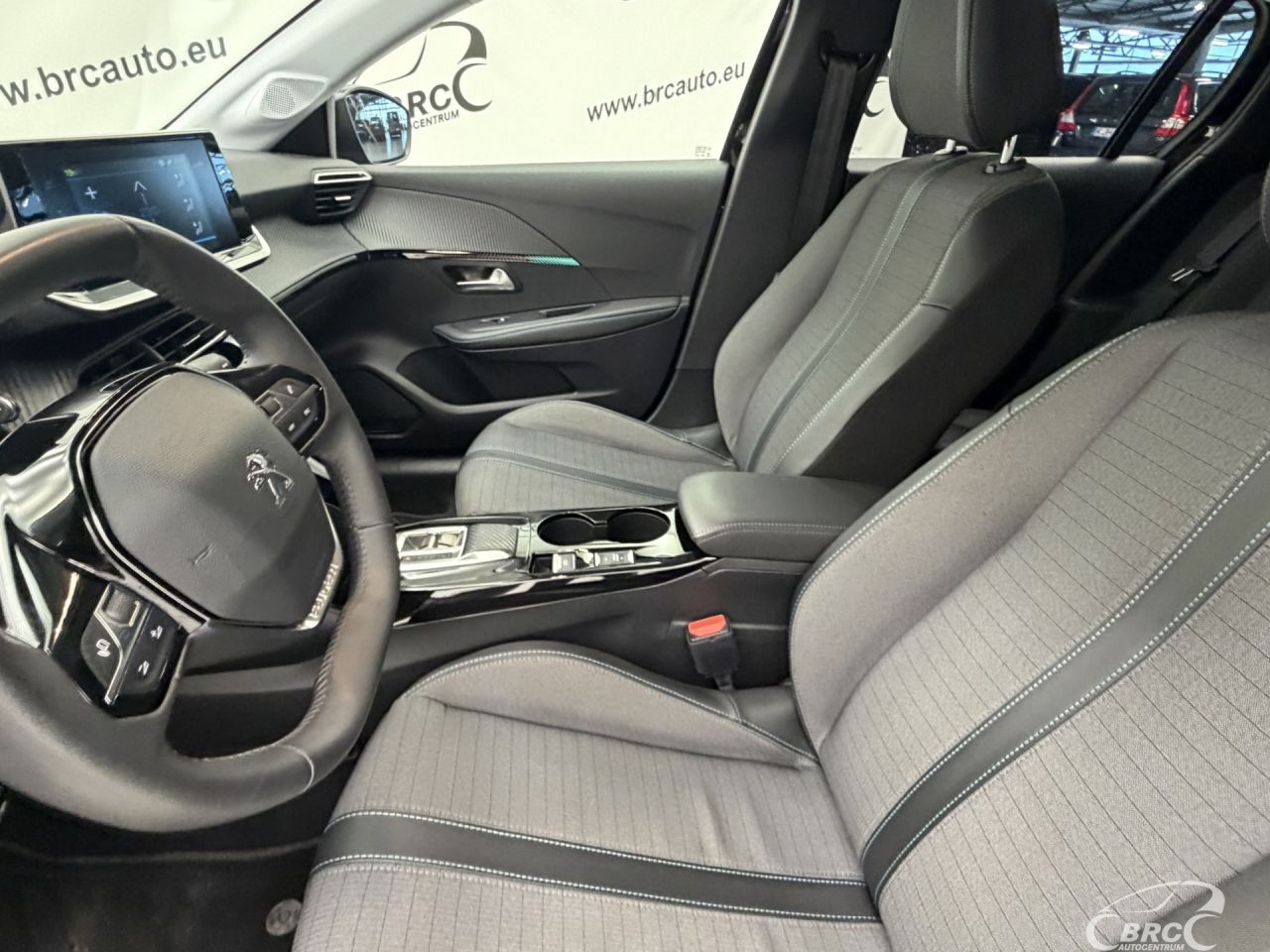 Peugeot 208 | 21