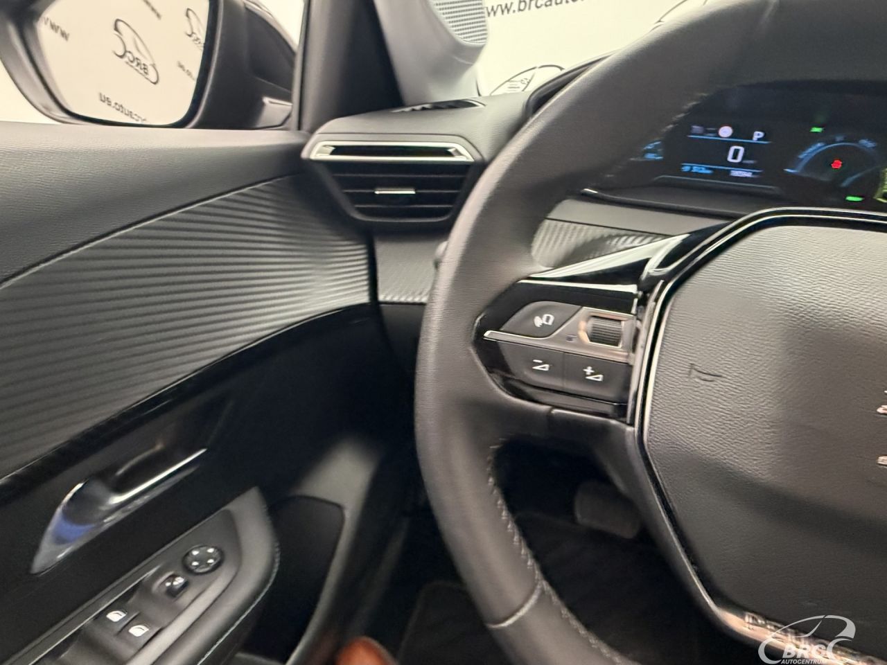 Peugeot 208 | 27