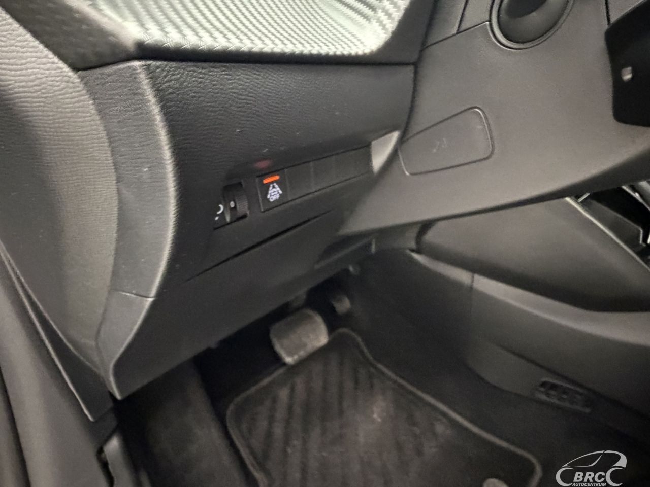Peugeot 208 | 22