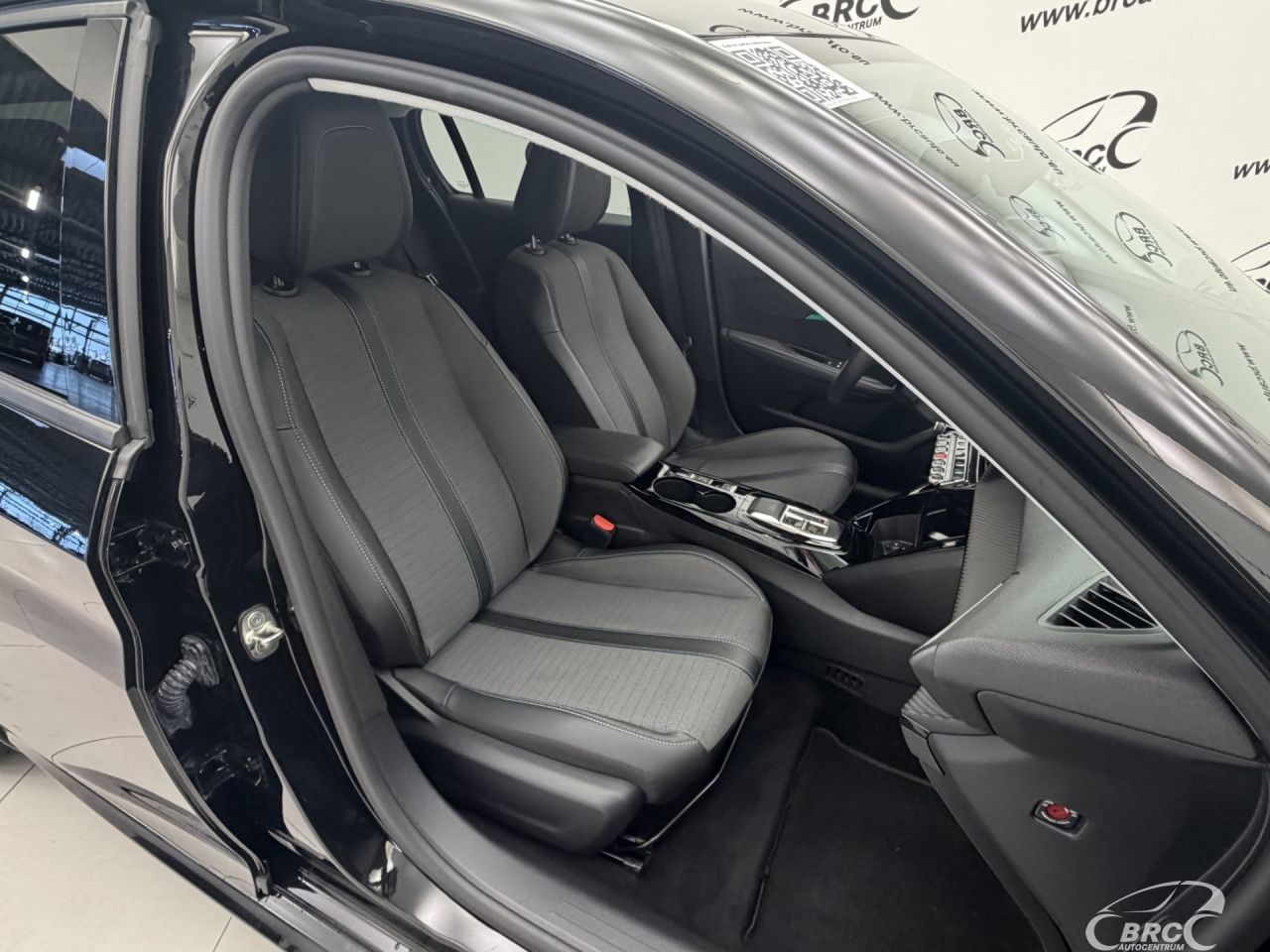 Peugeot 208 | 6