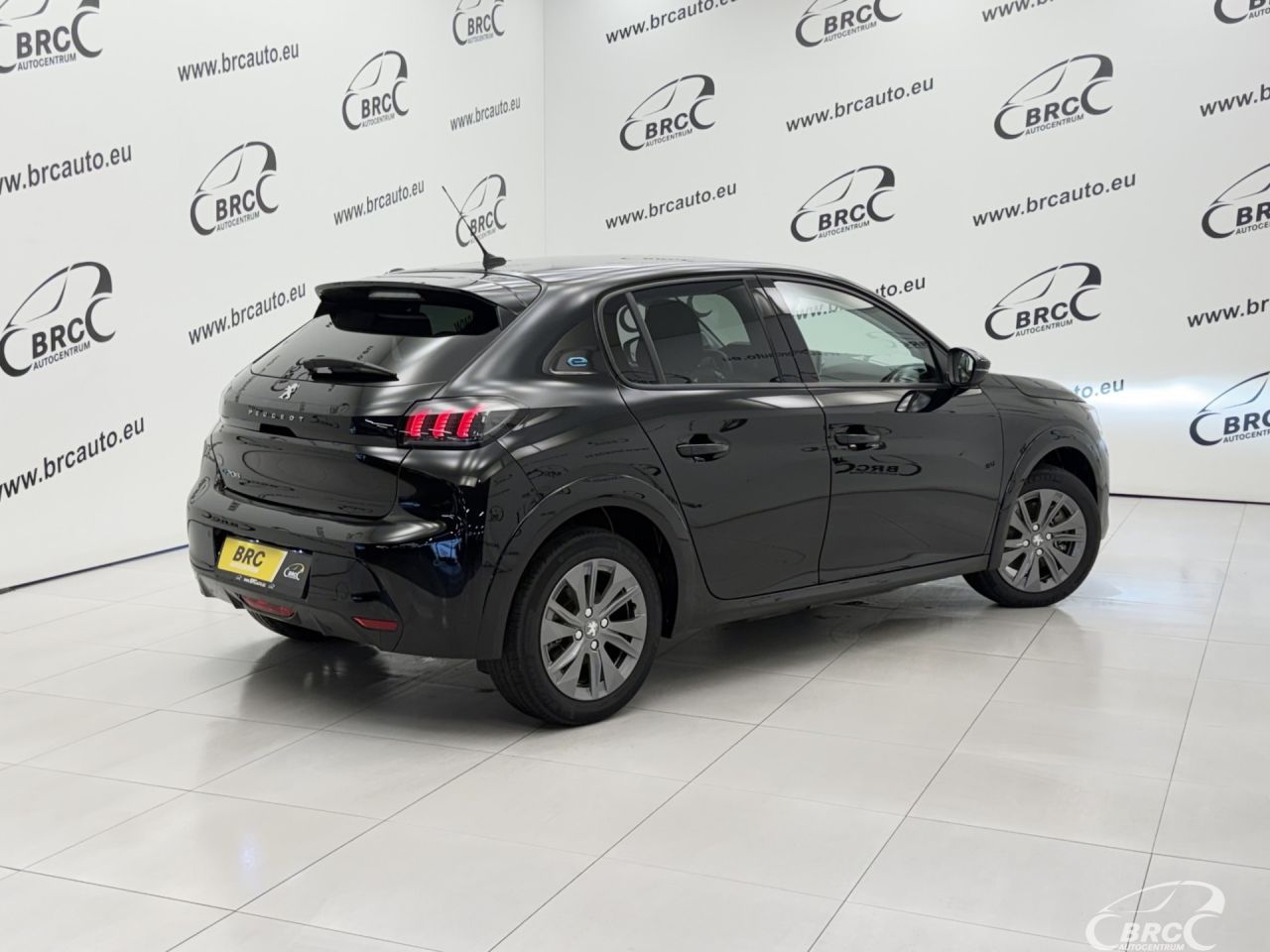 Peugeot 208 | 1