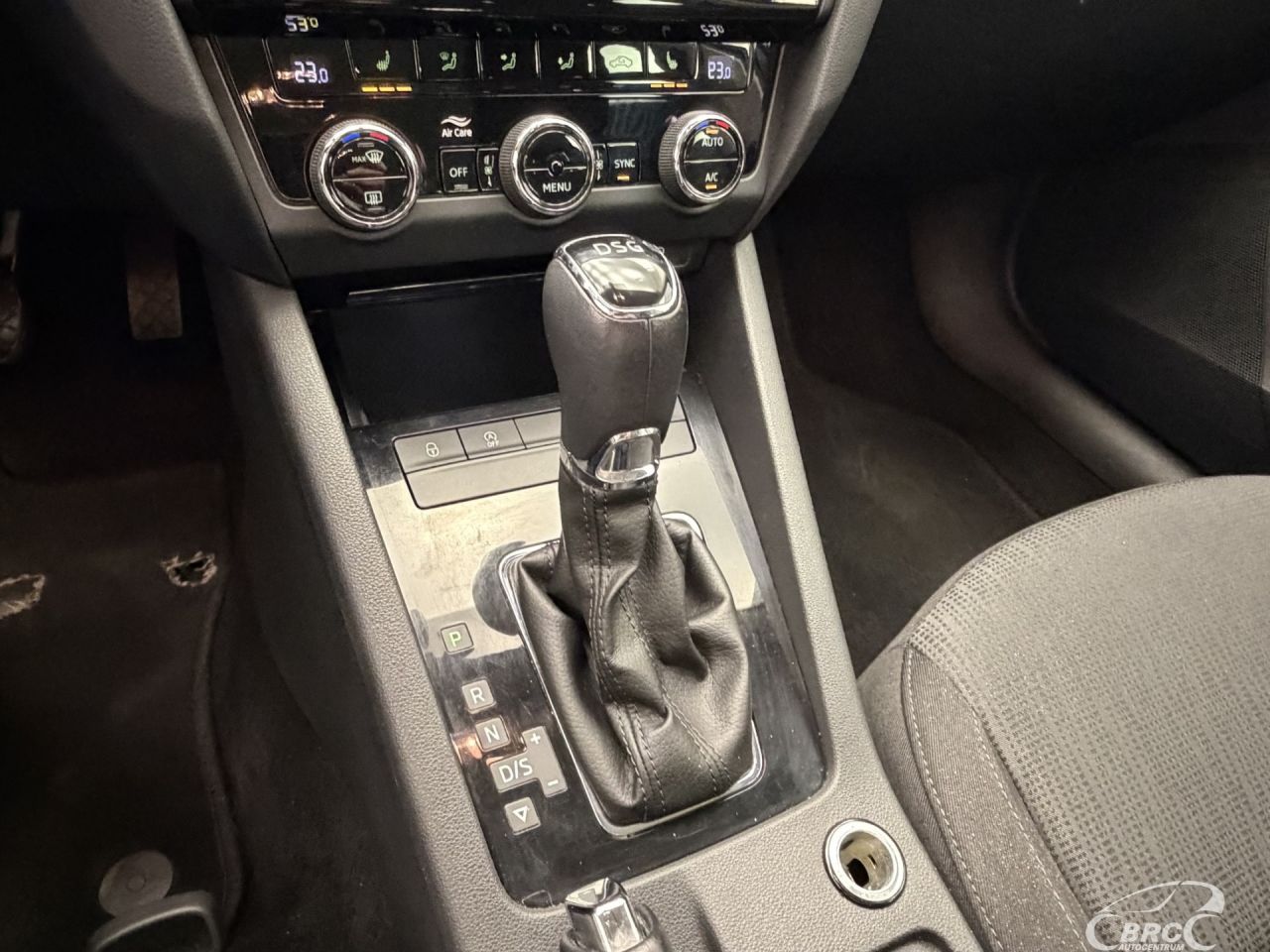 Skoda Octavia | 23