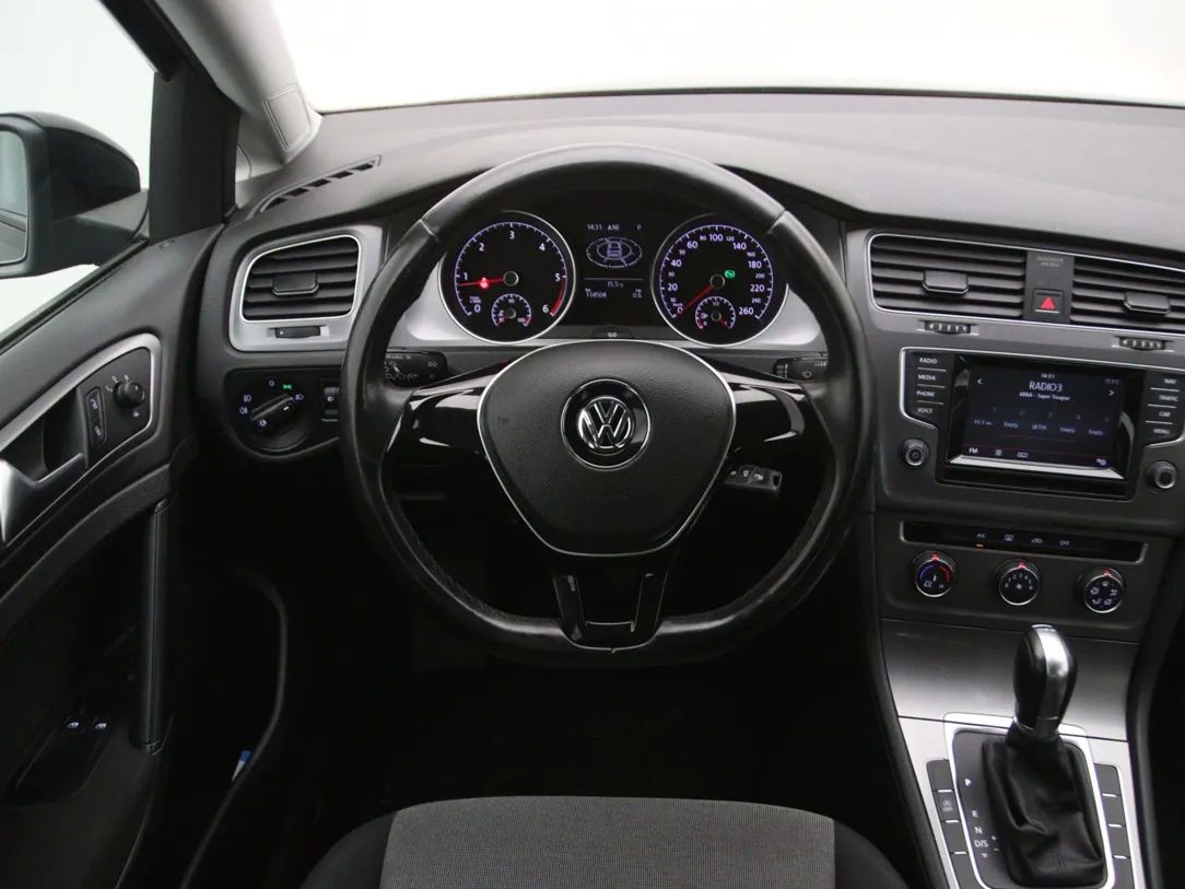 Volkswagen Golf | 16