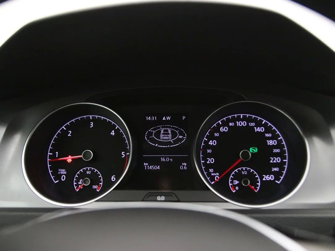 Volkswagen Golf | 18
