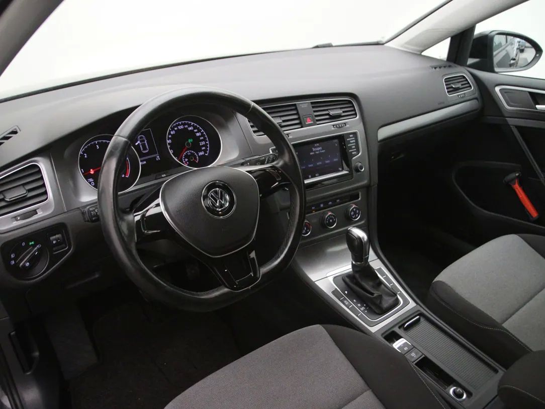 Volkswagen Golf | 15