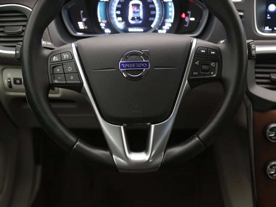 Volvo V40 | 17
