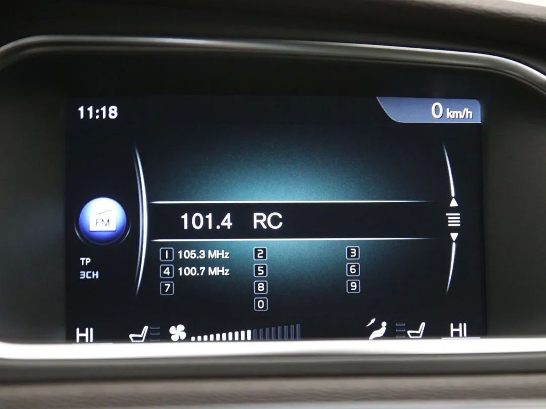 Volvo V40 | 21