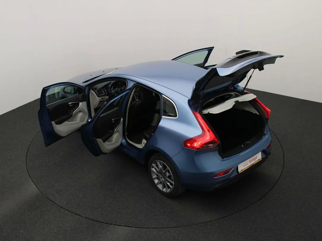 Volvo V40 | 12