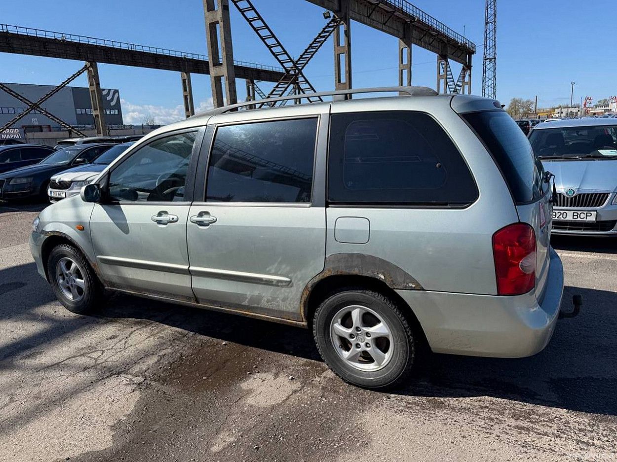 Mazda MPV | 3