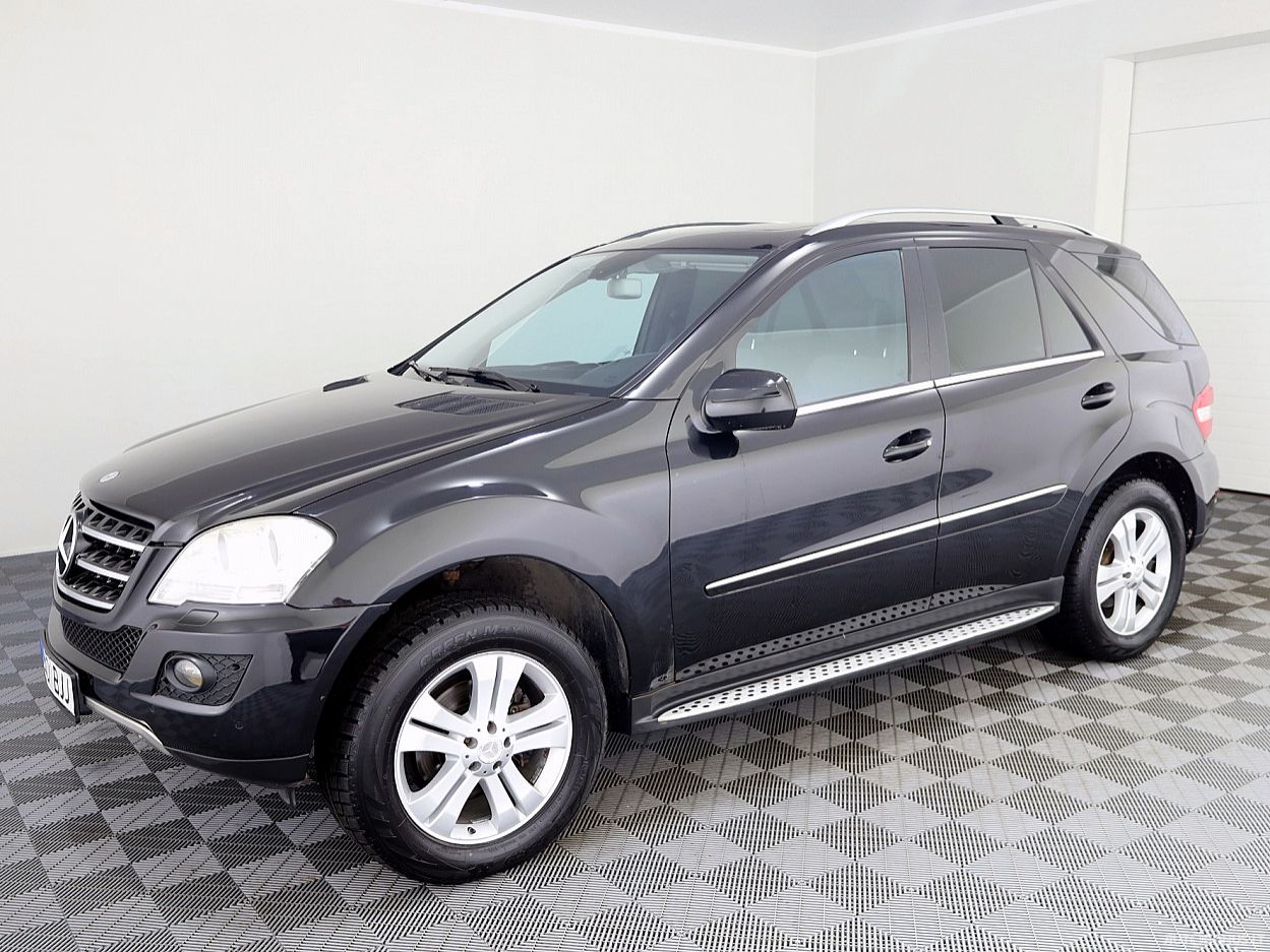 Mercedes-Benz ML300 | 1