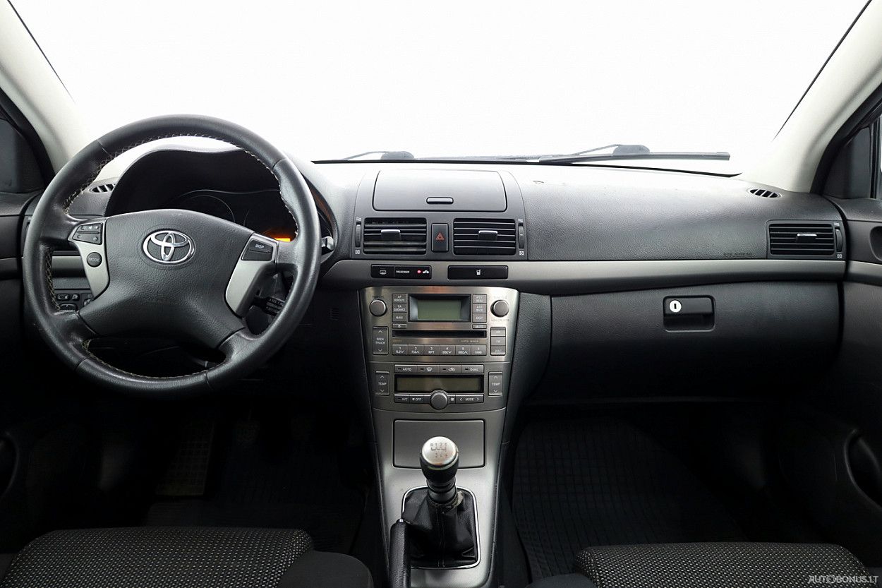Toyota Avensis | 4