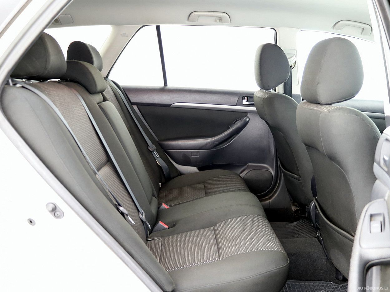 Toyota Avensis | 6