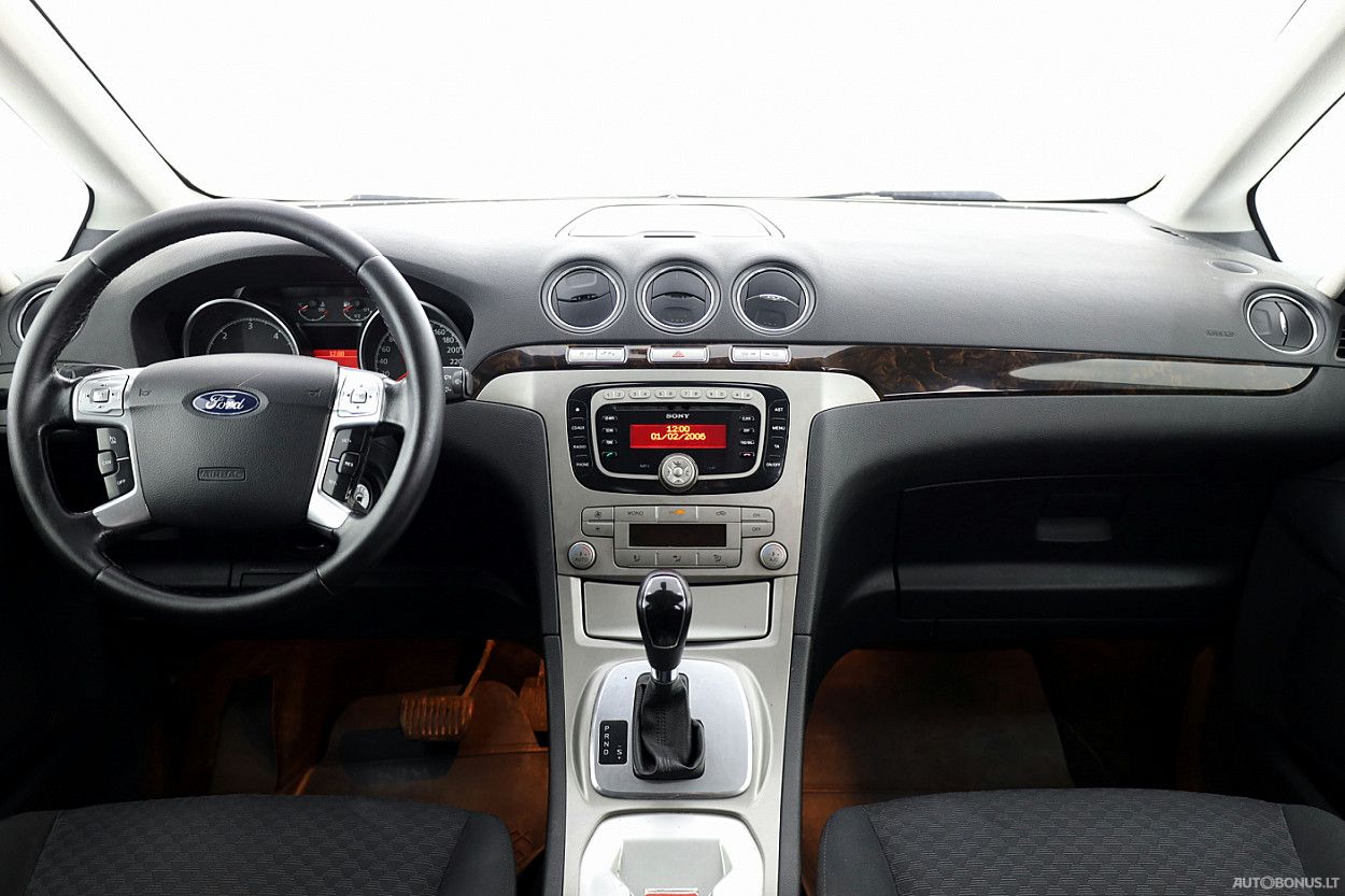 Ford Galaxy | 4