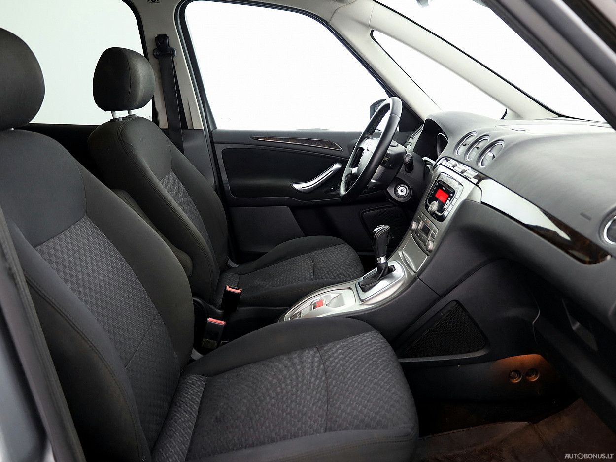 Ford Galaxy | 5