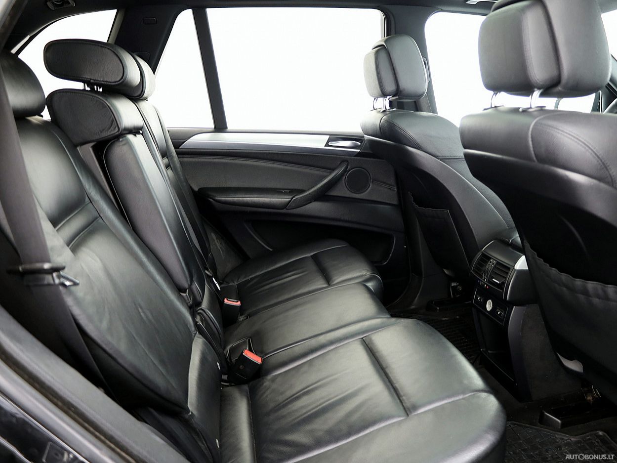 BMW X5 | 6