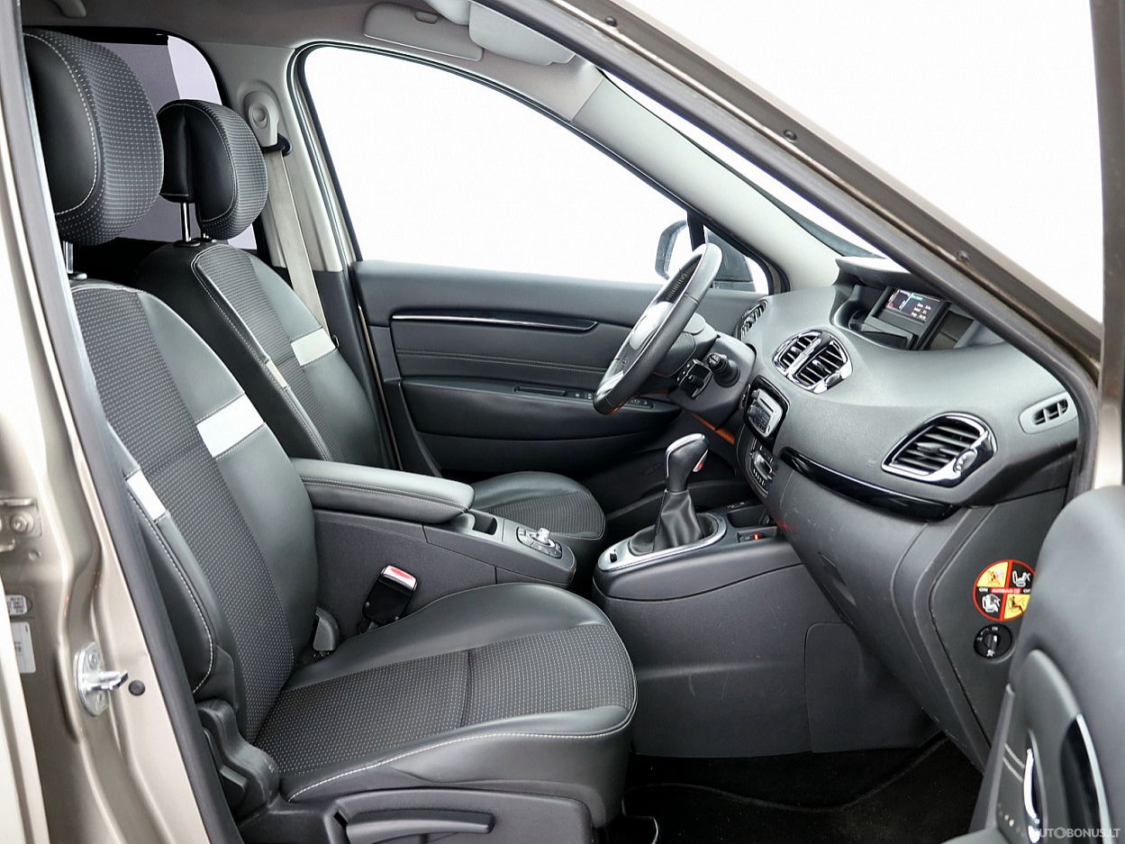 Renault Scenic | 5