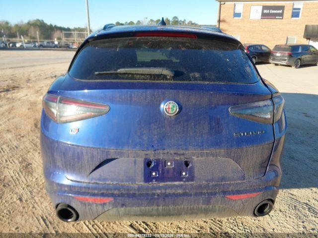 Alfa Romeo Stelvio | 15